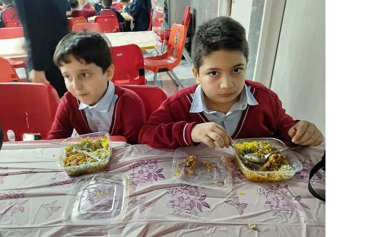 توزیع ناهار 15