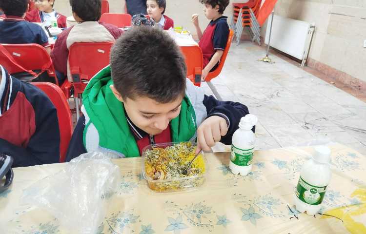 توزیع ناهار 16