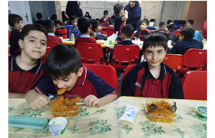 توزیع ناهار 17