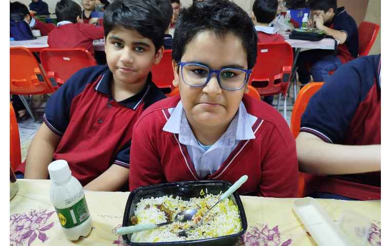 توزیع ناهار 17