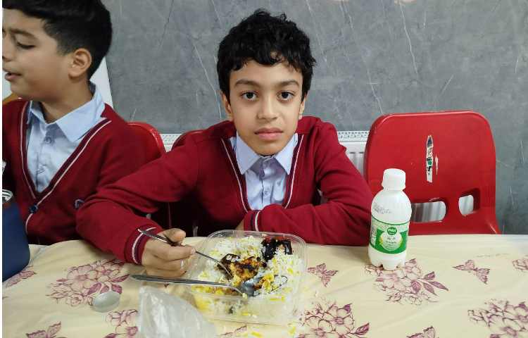 توزیع ناهار 17