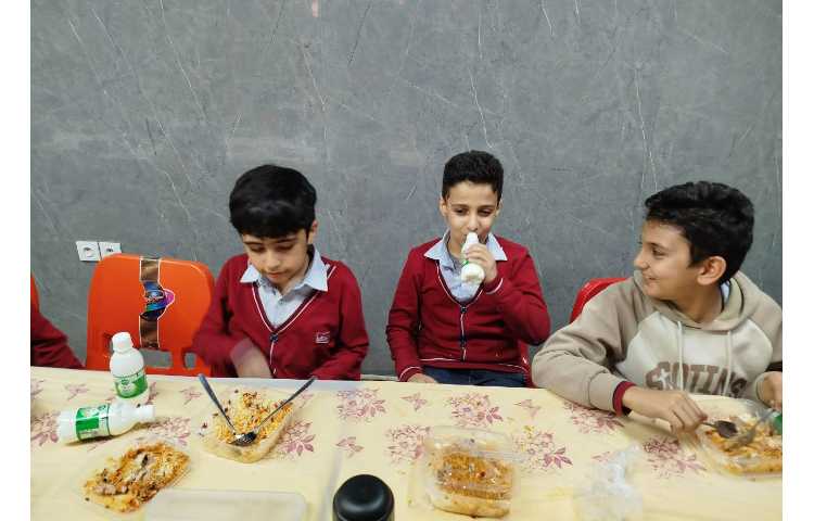 توزیع ناهار 18