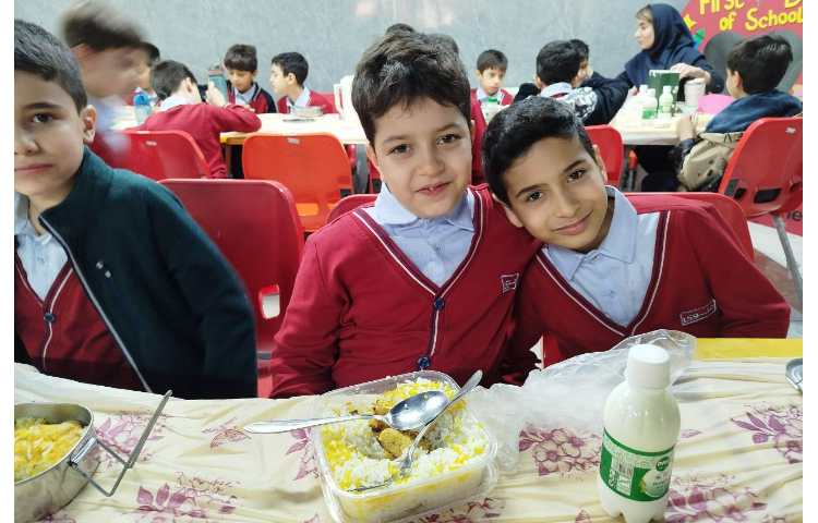 توزیع ناهار 19