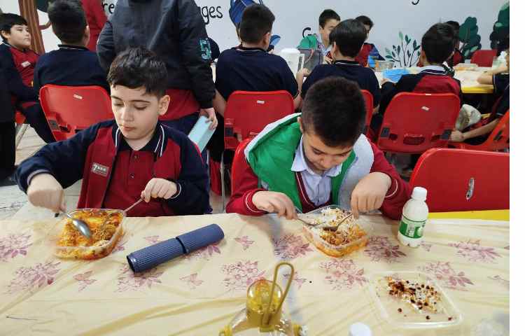 توزیع ناهار 19