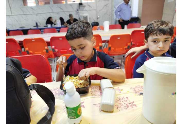 توزیع ناهار 3