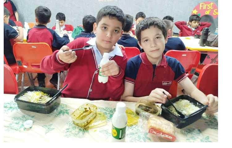 توزیع ناهار 5