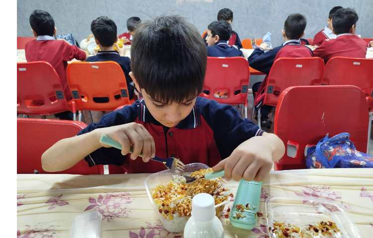 توزیع ناهار 6