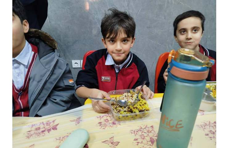 توزیع ناهار 6