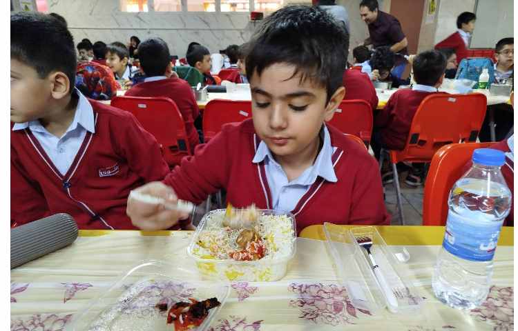 توزیع ناهار 7