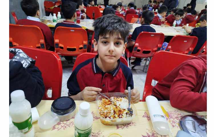 توزیع ناهار 7