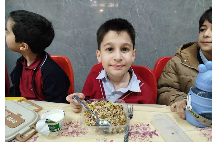 توزیع ناهار 7