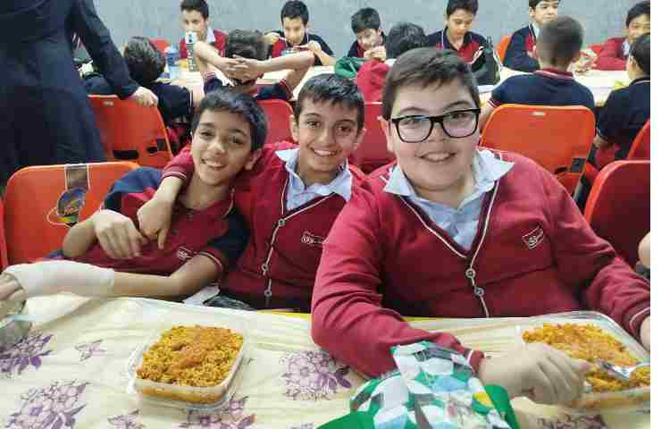 توزیع ناهار 9