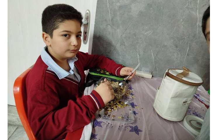 توزیع ناهار 9