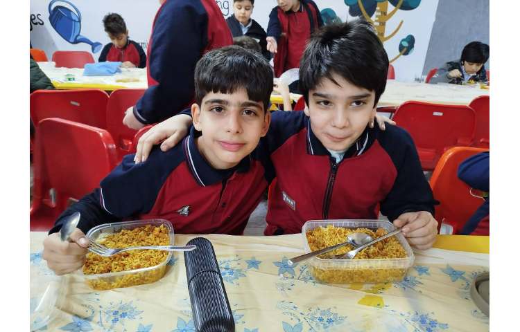 توزیع ناهار 9