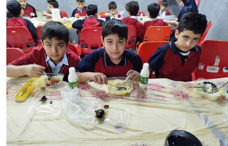 توزیع ناهار