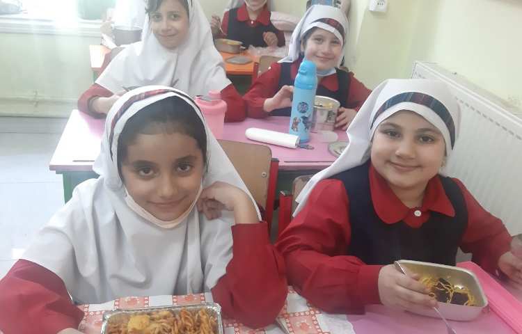 توزیع وعده غذایی ، ناهار 3