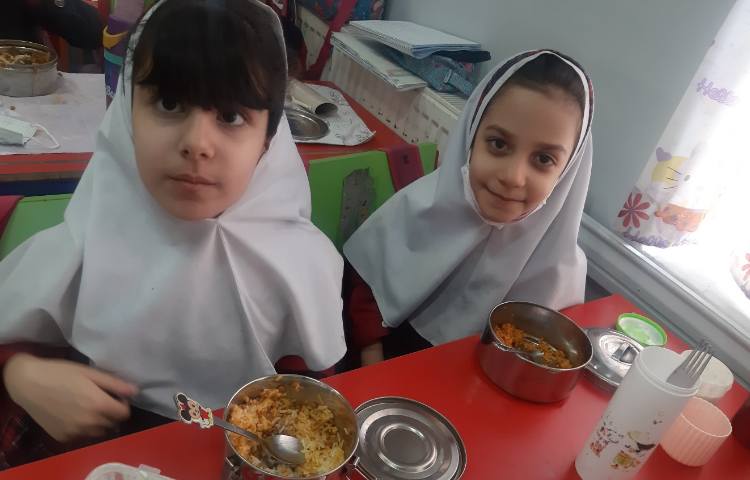 توزیع وعده غذایی ، ناهار 3