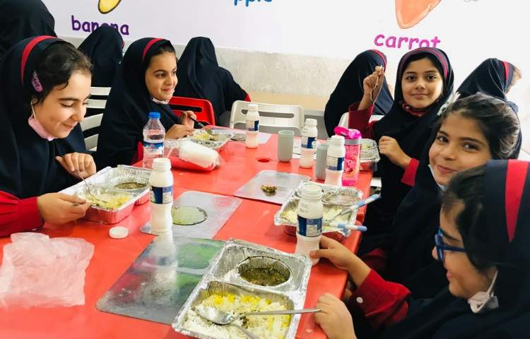 توزیع وعده غذایی 2