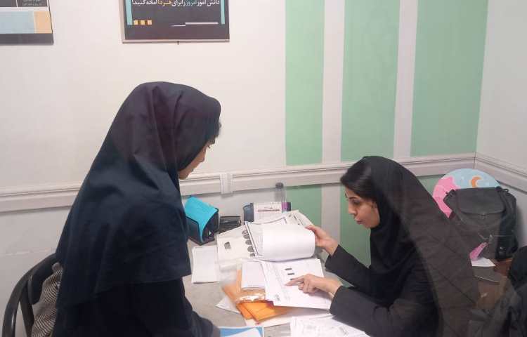 توزیع کارنامه متوسطه اول 4