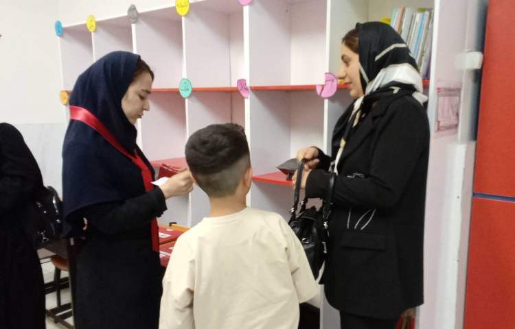 توزیع کارنامه پایان سال 6