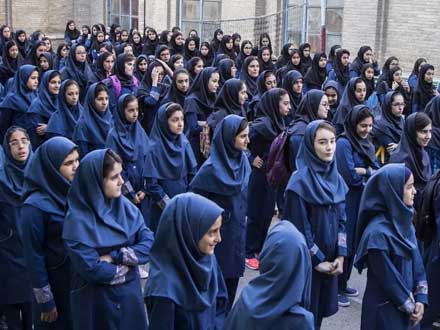 ثبت نام بیش از 80 درصد دانش‌آموزان میان‌پایه در مدارس متوسطه