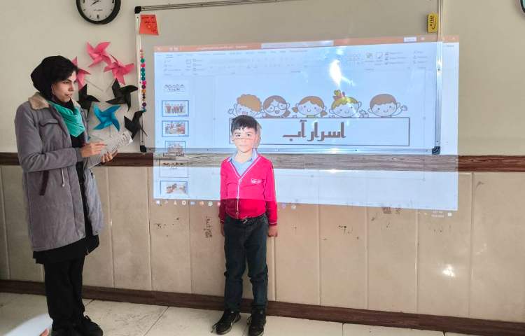 توضیح فعالیت های هفته ملی علوم 4