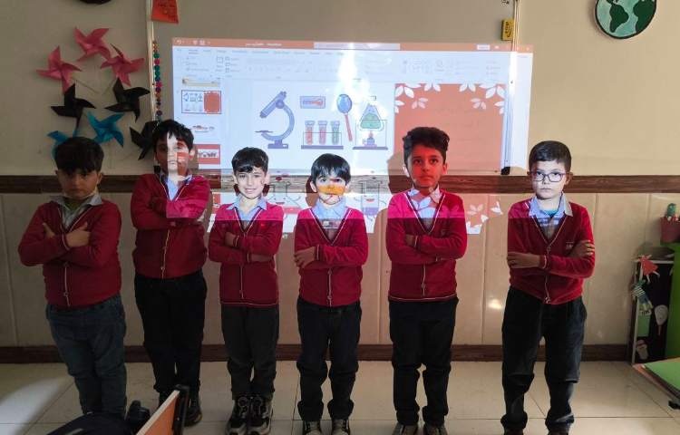 توضیح فعالیت های هفته ملی علوم 8