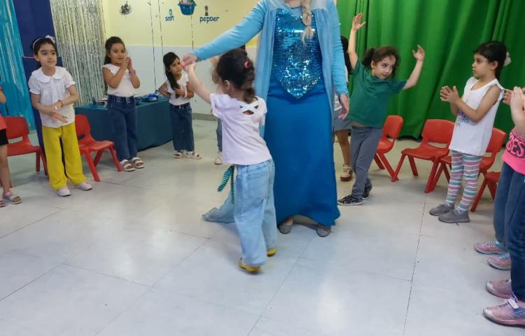 تولد دختران متولد فصل تابستان 9