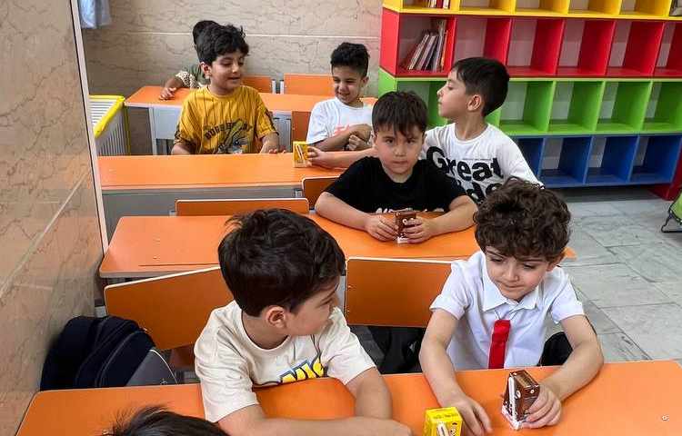 تولد گل پسران مرداد ماهی کلاس اول 3 6