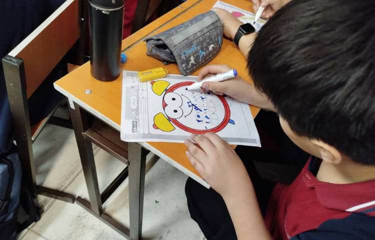 تکرار و تمرین جمع و تفریق اعداد مرکب 9