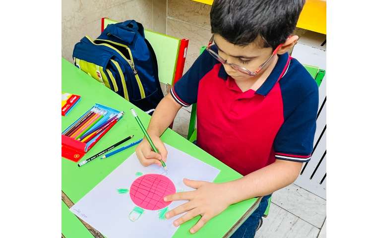 تکمیل تصویر با شکل پایه با هدف