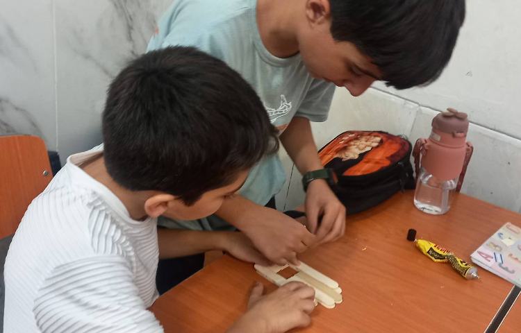 تکمیل سازه‌ی ماشین چوبی و آغاز ساخت قایق 2