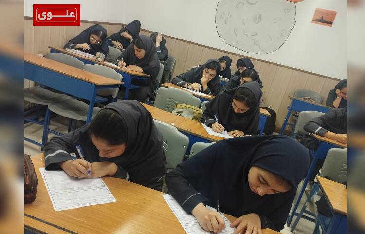 تکمیل فرم های رغبت سنجی و استعداد سنجی دانش آموزان 4