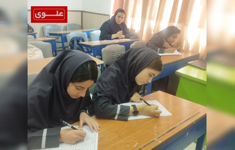 تکمیل فرم های رغبت سنجی و استعداد سنجی دانش آموزان 9