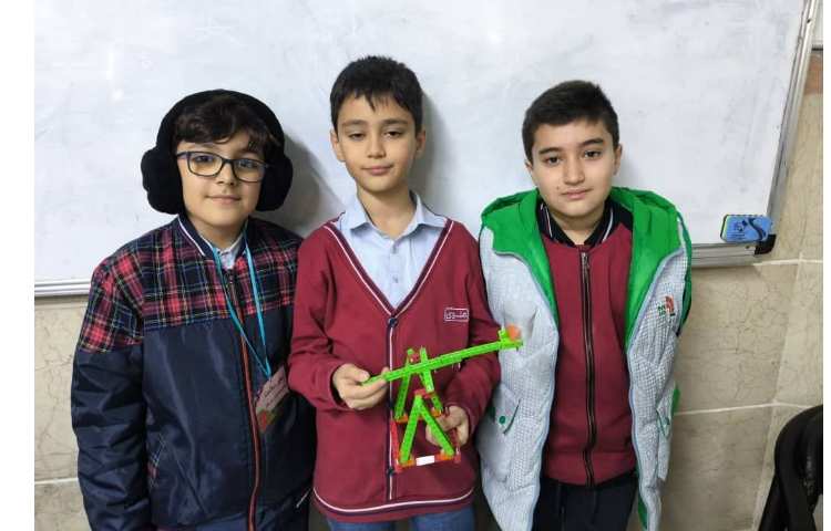 تکمیل منجنیق ها کلاس رباتیک 4