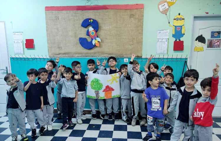 تکنیک تکه چسبانی با استفاده از خرده کاغذ