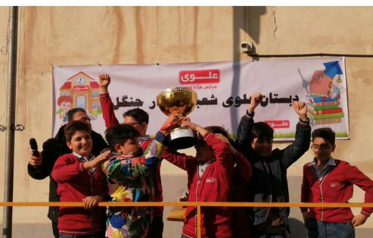 تیم برنده پایه ششم فوتبال درون مدرسه ای 9