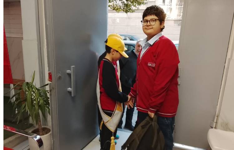 تیم خوشامدگویی طرح چهارخانه گروه زرد 1