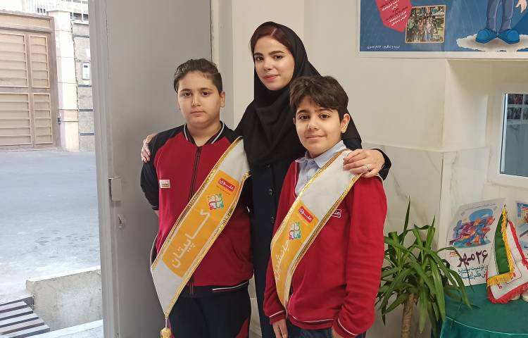 تیم خوشامدگویی طرح چهارخانه گروه زرد 2