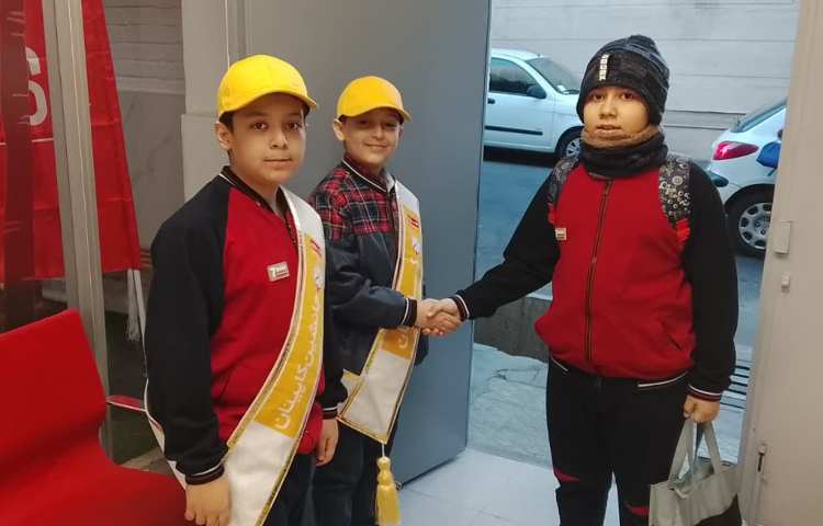 تیم خوشامدگویی طرح چهارخانه گروه زرد 2