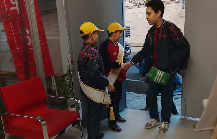 تیم خوشامدگویی طرح چهارخانه گروه زرد 3