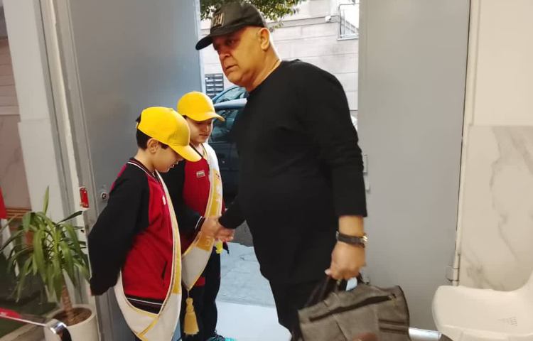 تیم خوشامدگویی طرح چهارخانه گروه زرد 4