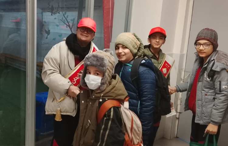 تیم خوشامدگویی طرح چهارخانه گروه قرمز 2