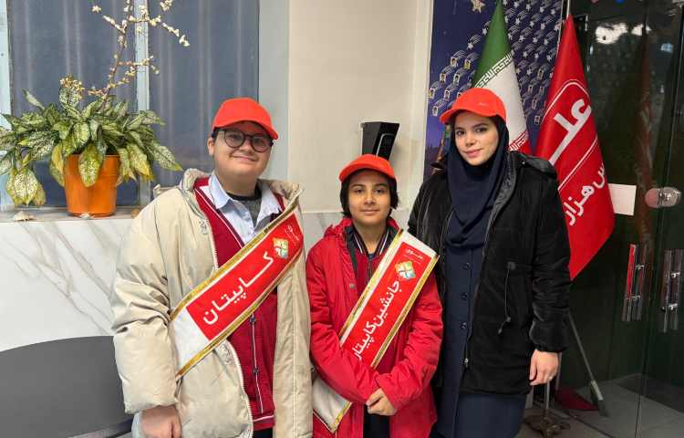 تیم خوشامدگویی طرح چهارخانه گروه قرمز 2