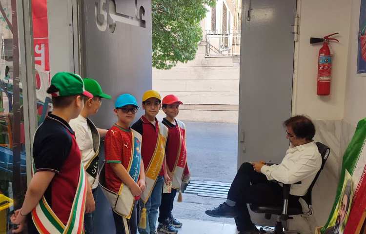 تیم خوش آمدگویی طرح چهارخانه همه گروه ها 2
