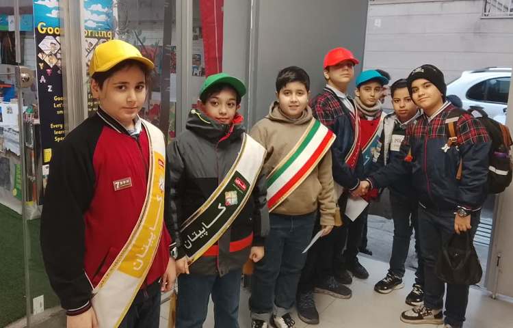 تیم خوش آمدگویی طرح چهارخانه همه گروه ها 3