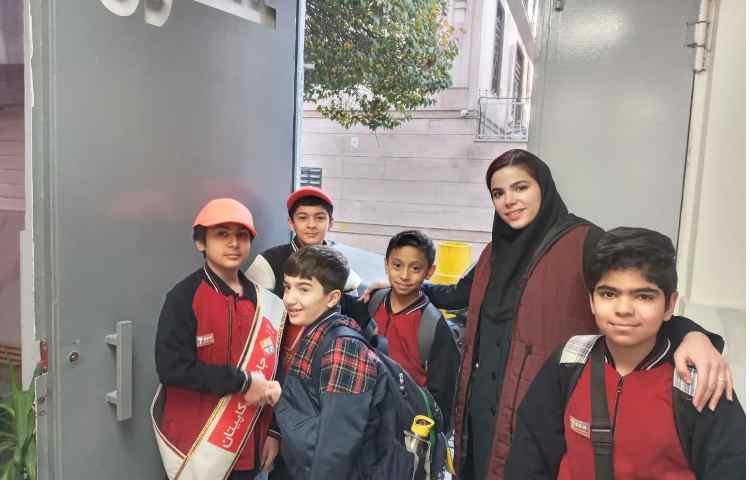 تیم خوش آمدگویی طرح چهارخانه گروه قرمز 1