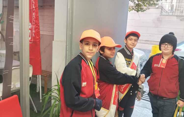 تیم خوش آمدگویی طرح چهارخانه گروه قرمز 2