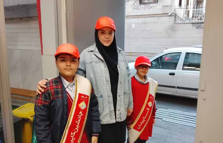 تیم خوش آمدگویی طرح چهارخانه گروه قرمز 2