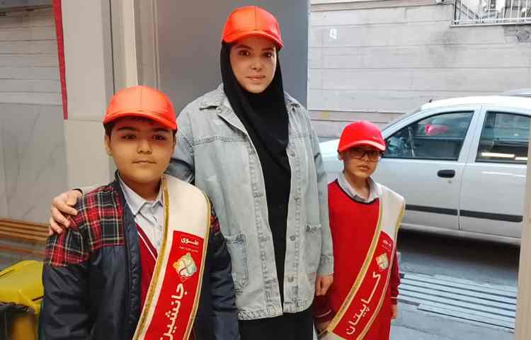 تیم خوش آمدگویی طرح چهارخانه گروه قرمز 4